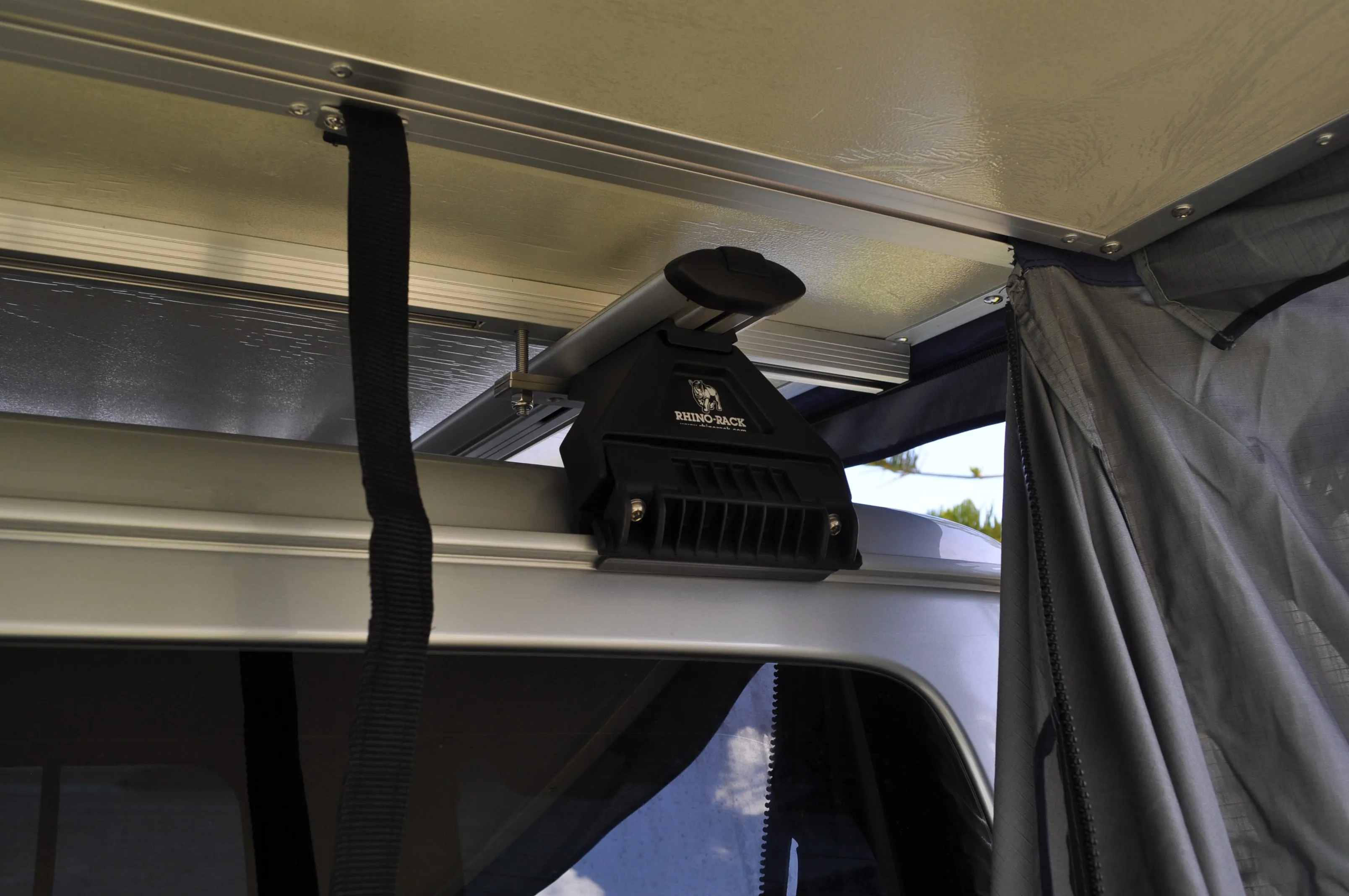 2X Extended Ventura Deluxe 1.4 Roof Top Tent (IN STOCK)