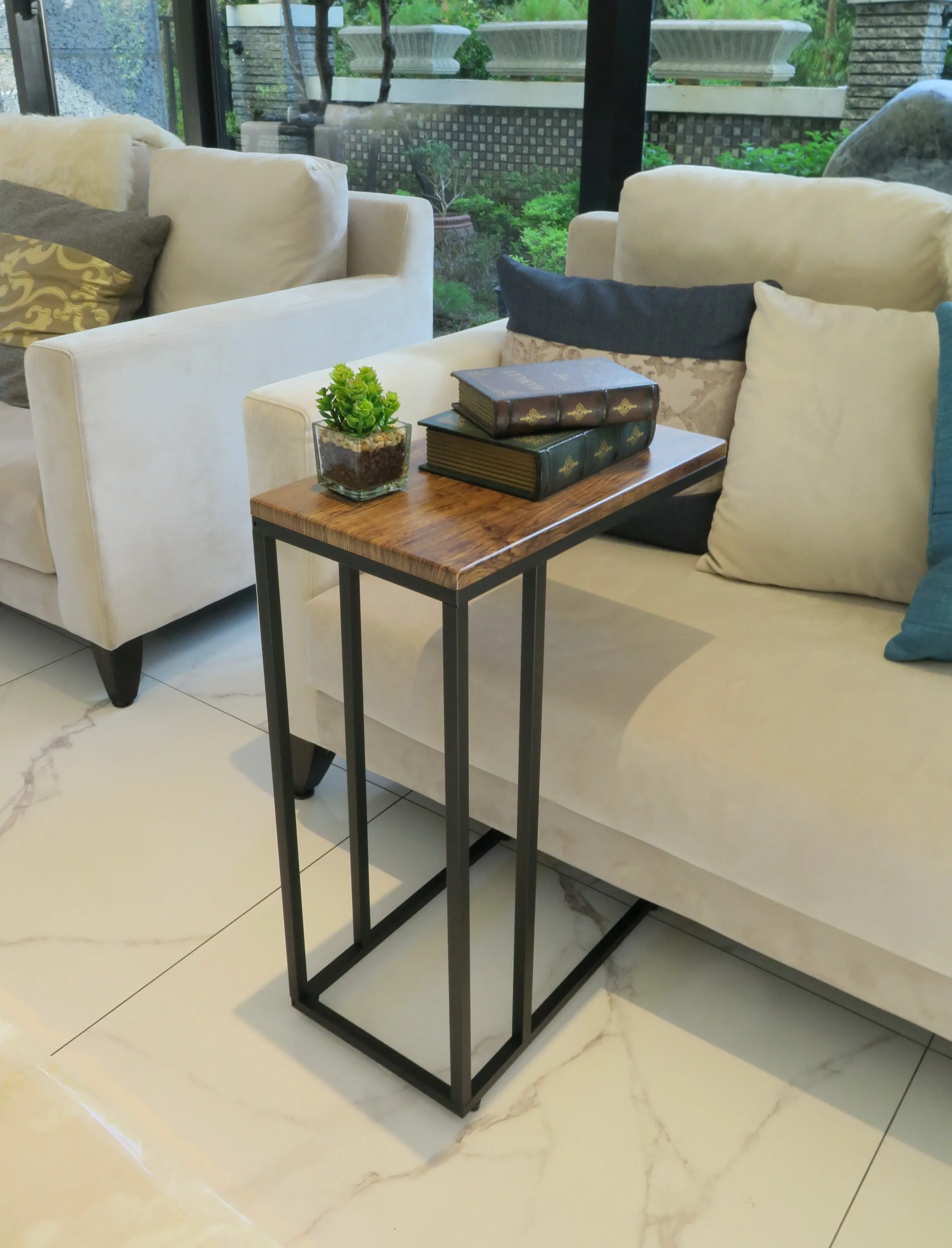 Bellini C Shaped Table/ Sofa Side Table (Vintage/Black)