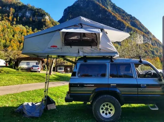 Extended Ventura Deluxe 1.4 Roof Top Tent   Side Awning (IN STOCK)